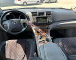 продам Toyota Highlander в пмр  фото 4