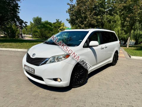 продам Toyota Siennaв пмр  фото 5